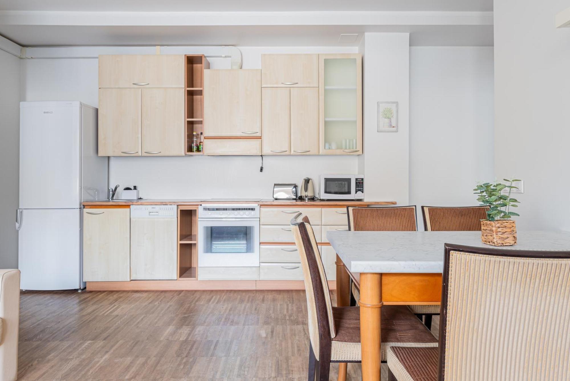 Yoga Residence Apartments Таллин Экстерьер фото